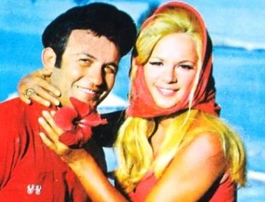 «Η Βουγιουκλάκη δεν πολυήθελε τον Παπαμιχαήλ- Τον παντρεύτηκε για να…» (φωτο)